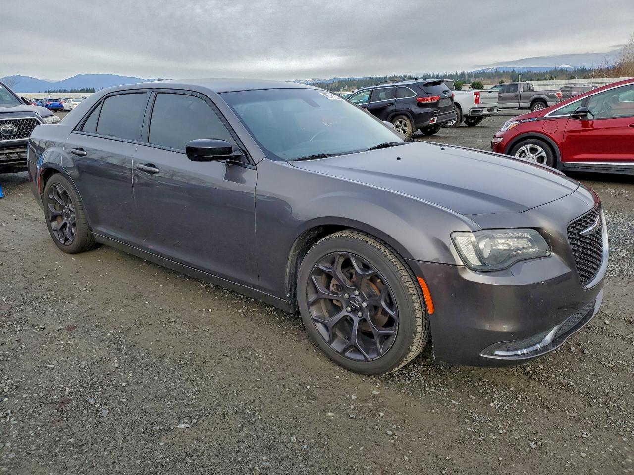 2019 Chrysler 300 Touring - Image 4