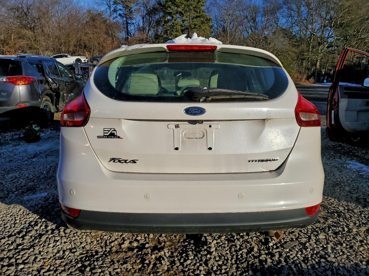 2016 Ford Focus Titanium - Image 6