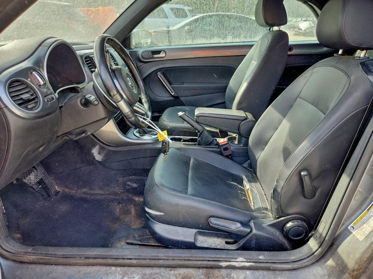 2019 Volkswagen Beetle S - Image 7