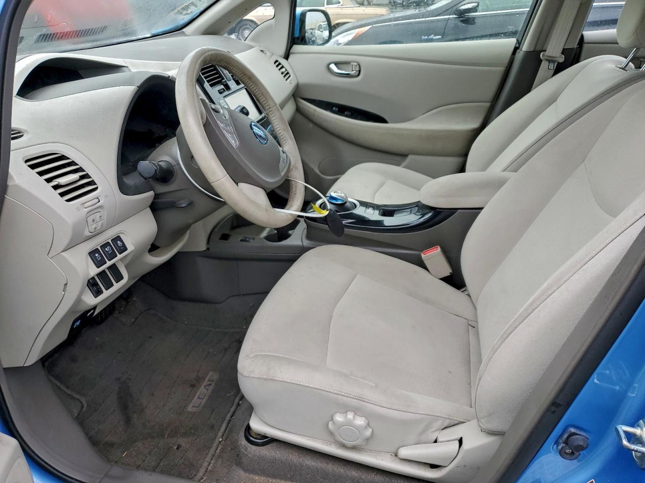 2012 Nissan Leaf Sv - Image 7