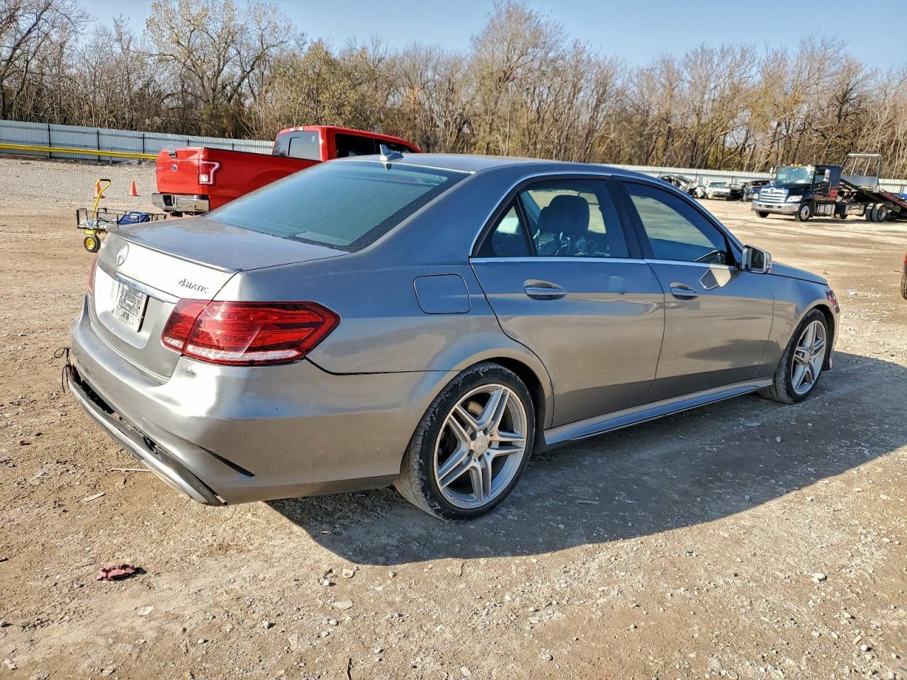 2014 Mercedes-Benz E 350 4Matic - Фото 3