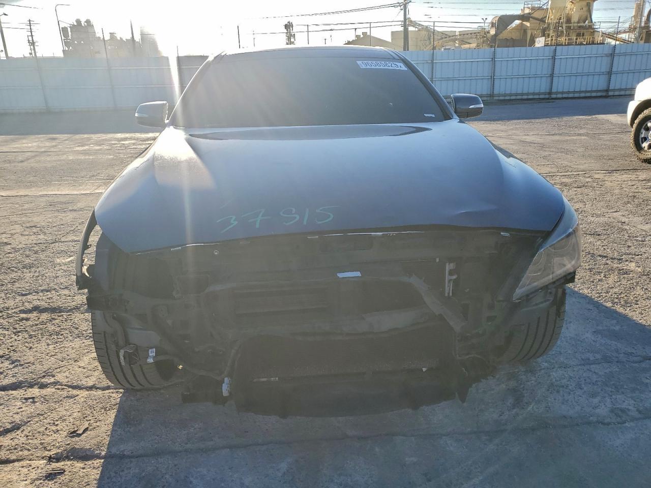 2015 Hyundai Genesis 3.8L - Фото 5