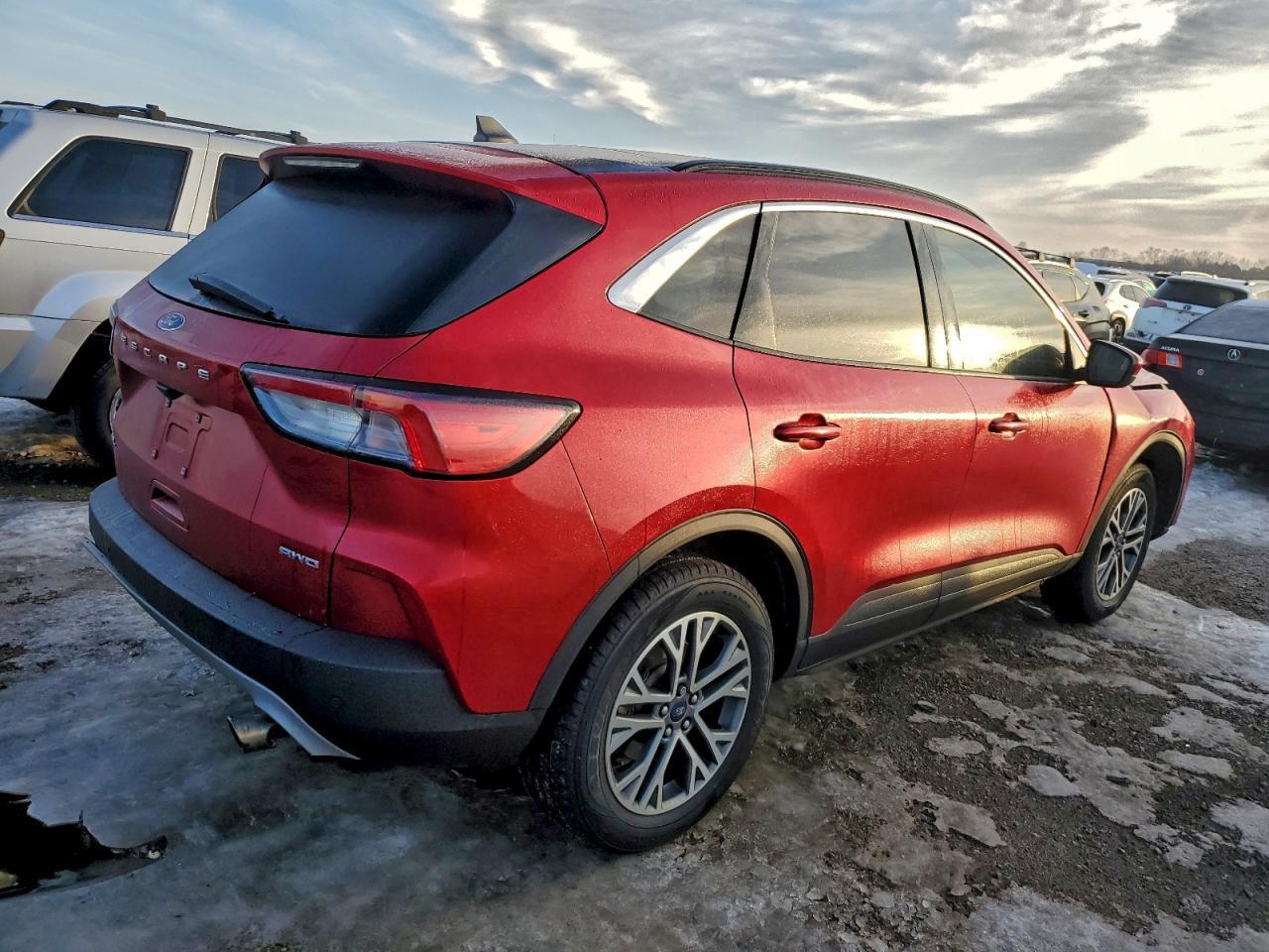 2021 Ford Escape Sel - Фото 3