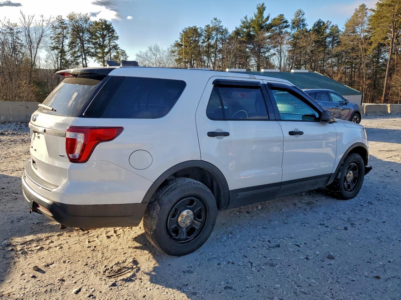 2018 Ford Explorer Police Interceptor - Image 3