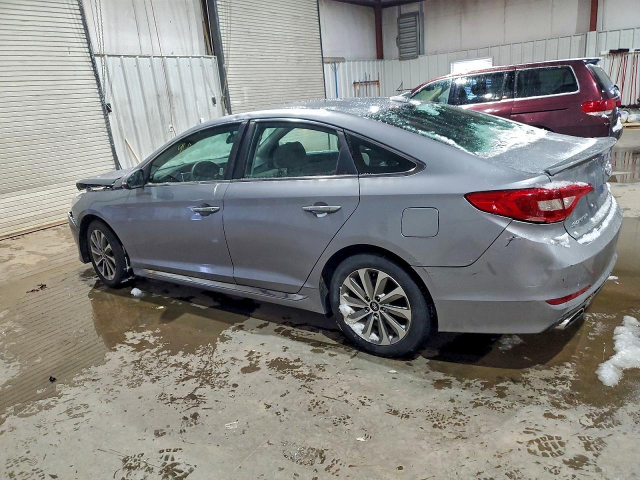2016 Hyundai Sonata Sport - Фото 2