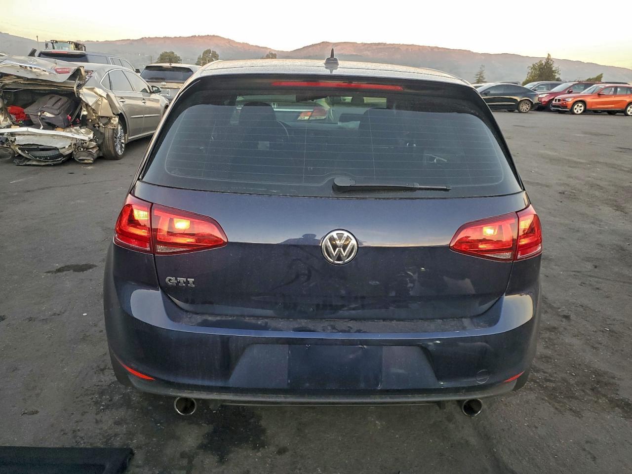 2017 Volkswagen Gti S/Se - Фото 6
