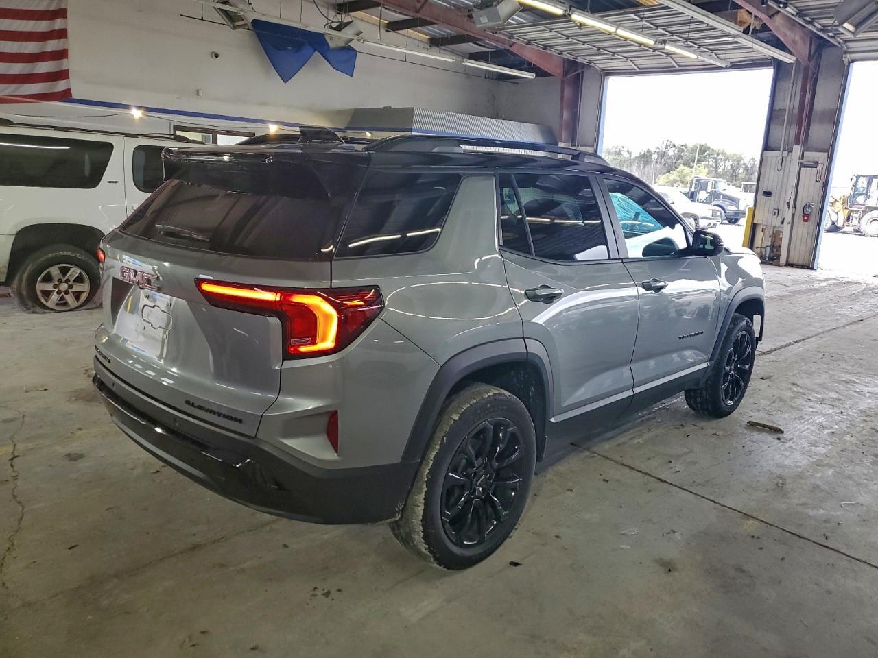 2026 GMC Terrain Elevation - Фото 3