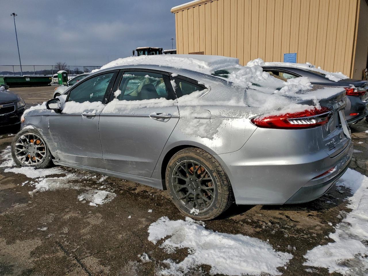 2020 Ford Fusion Se - Фото 2