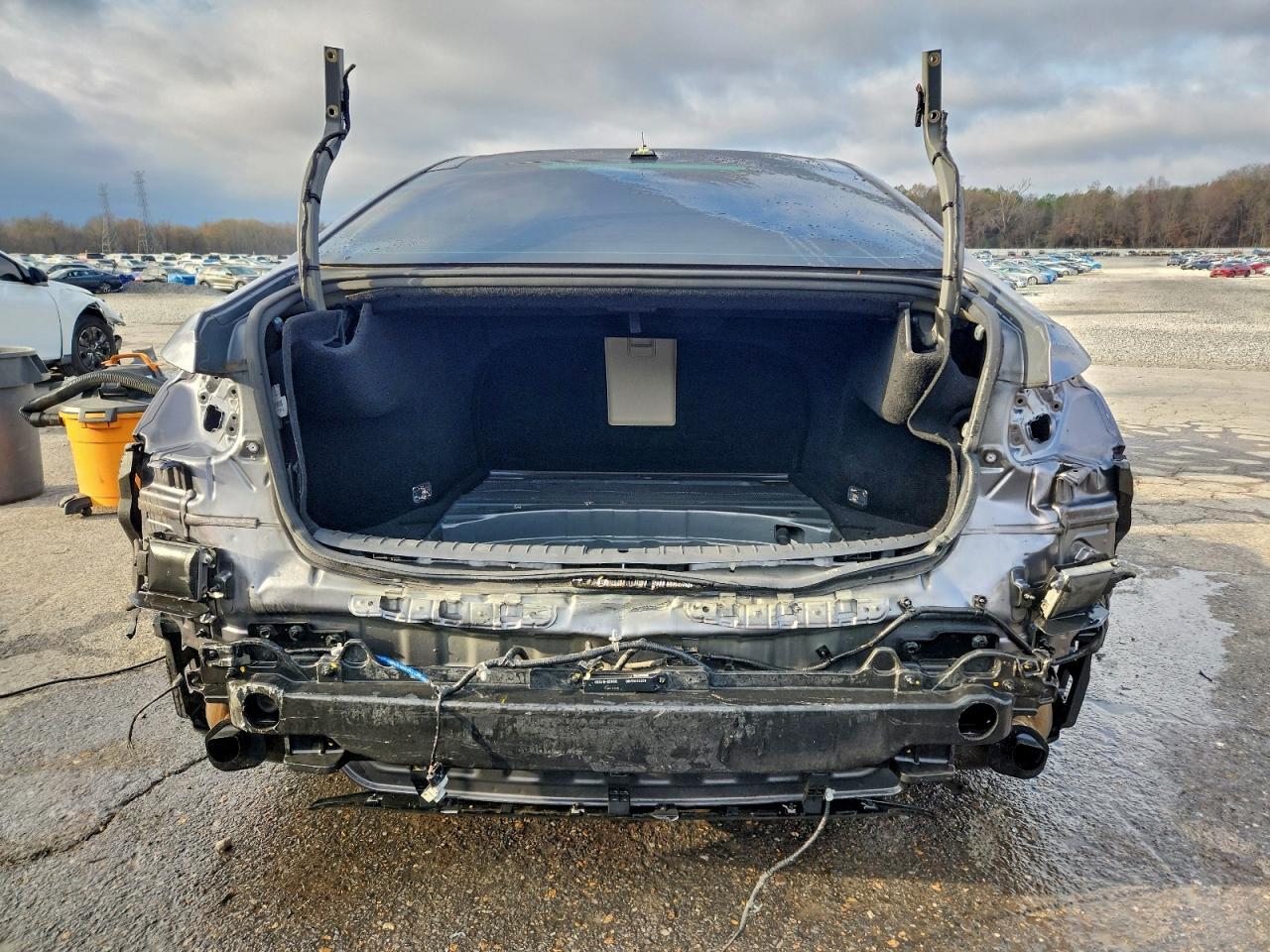 2015 Hyundai Genesis 3.8L - Фото 6