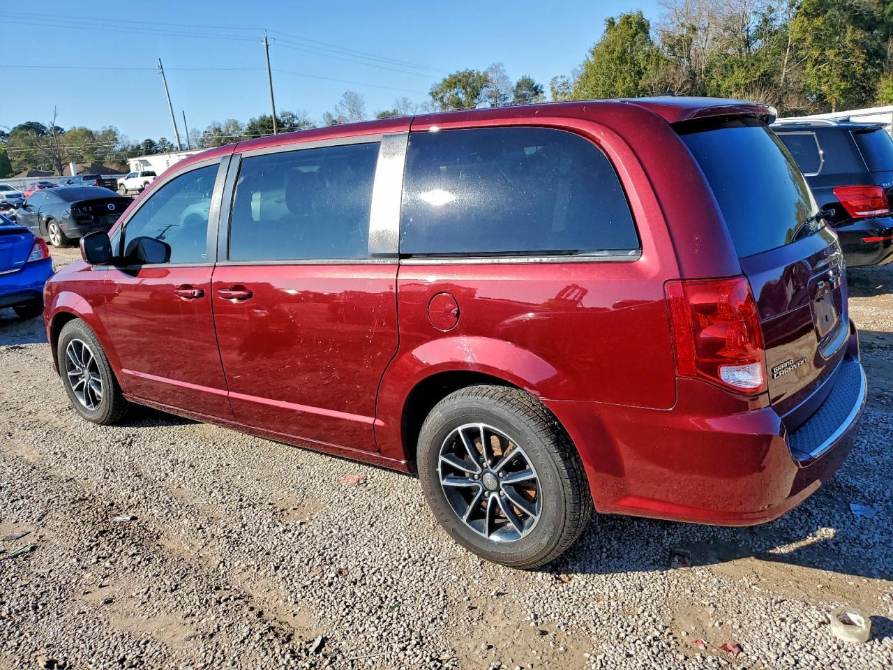 2019 Dodge Grand Caravan Gt - Фото 2