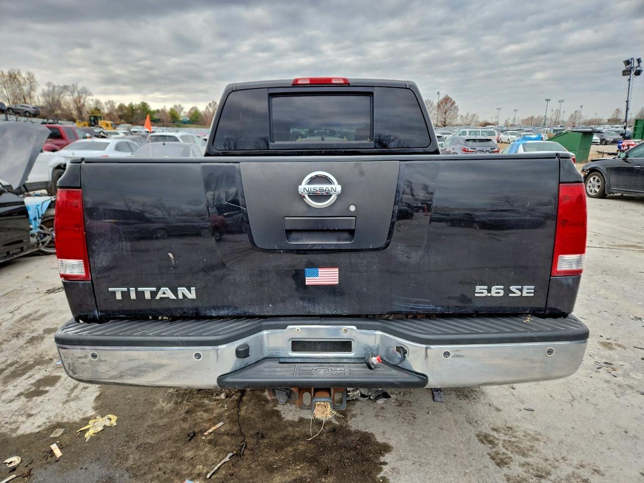 2010 Nissan Titan Xe - Image 6
