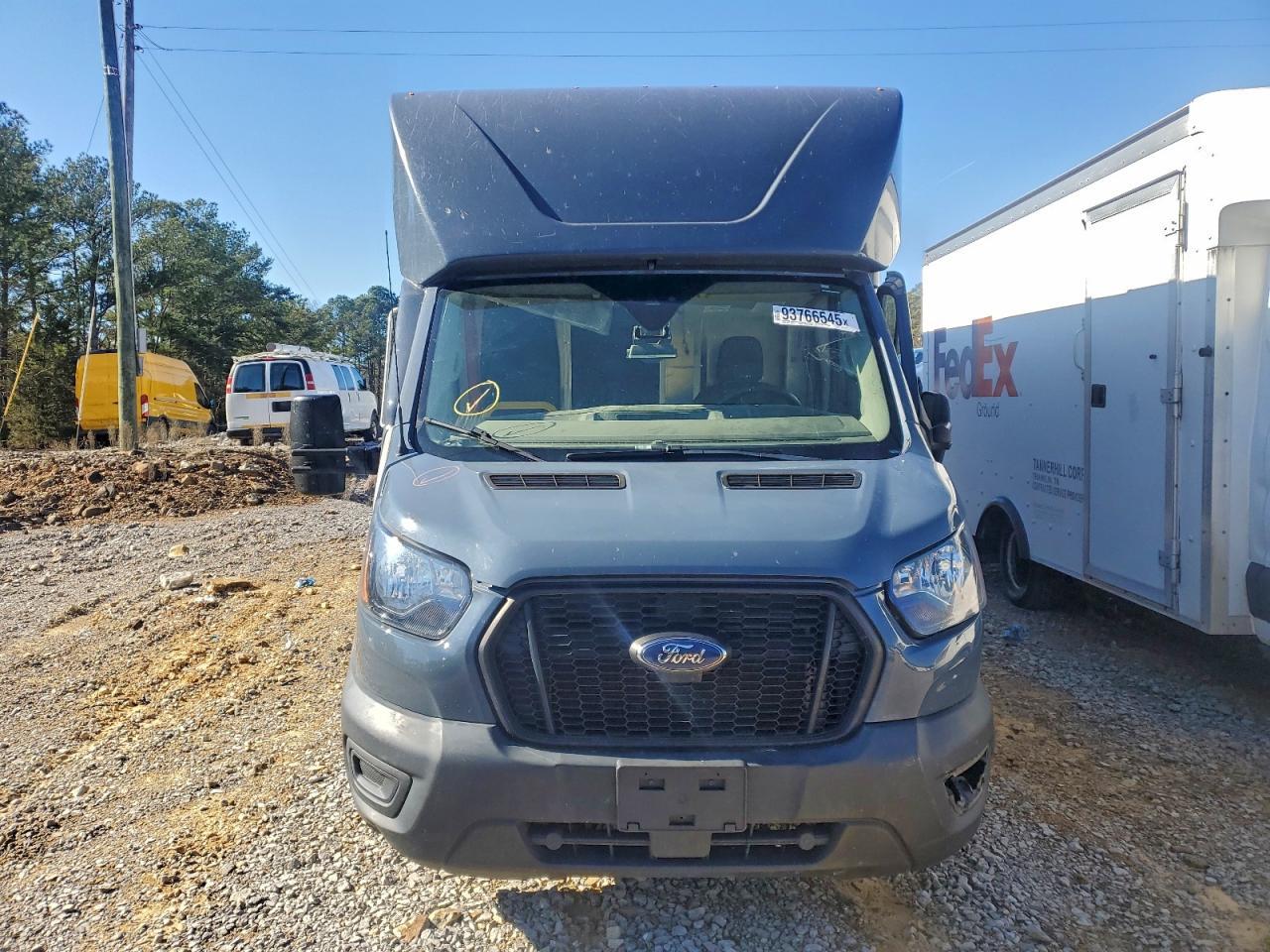2021 Ford Transit Delivery Truck - Фото 5