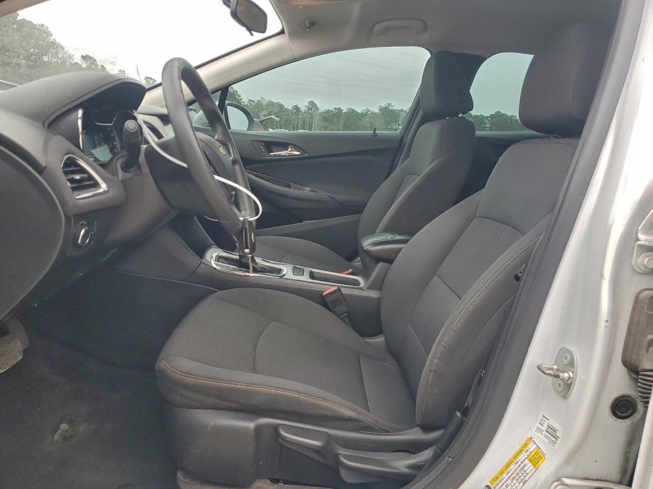 2017 Chevrolet Cruze Ls - Image 7