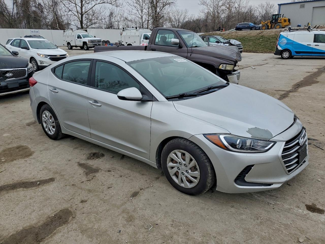 2018 Hyundai Elantra Se - Фото 4