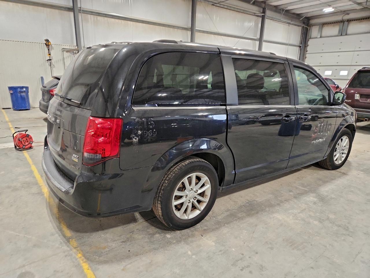 2019 Dodge Grand Caravan Sxt - Фото 3