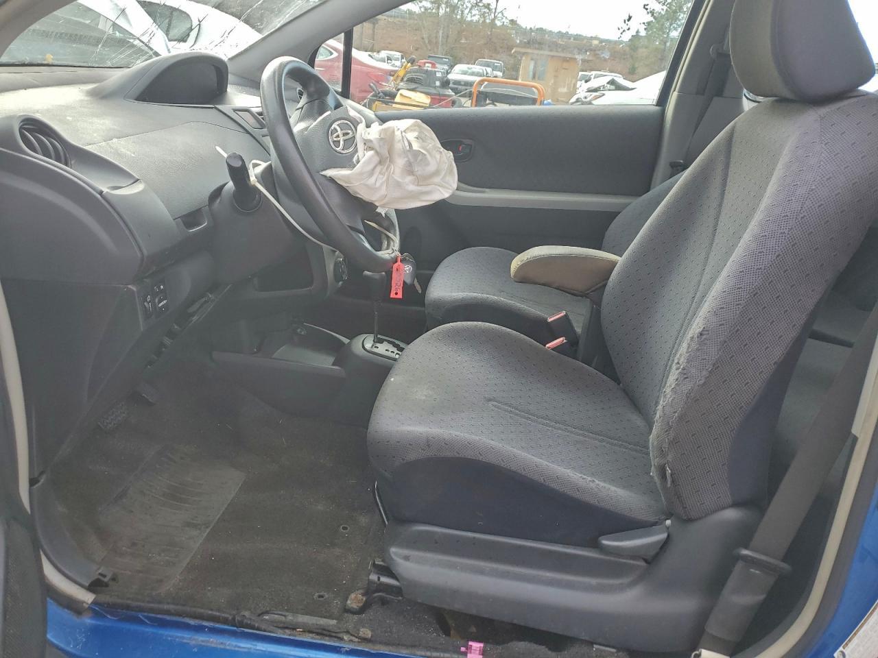 2010 Toyota Yaris - Image 7