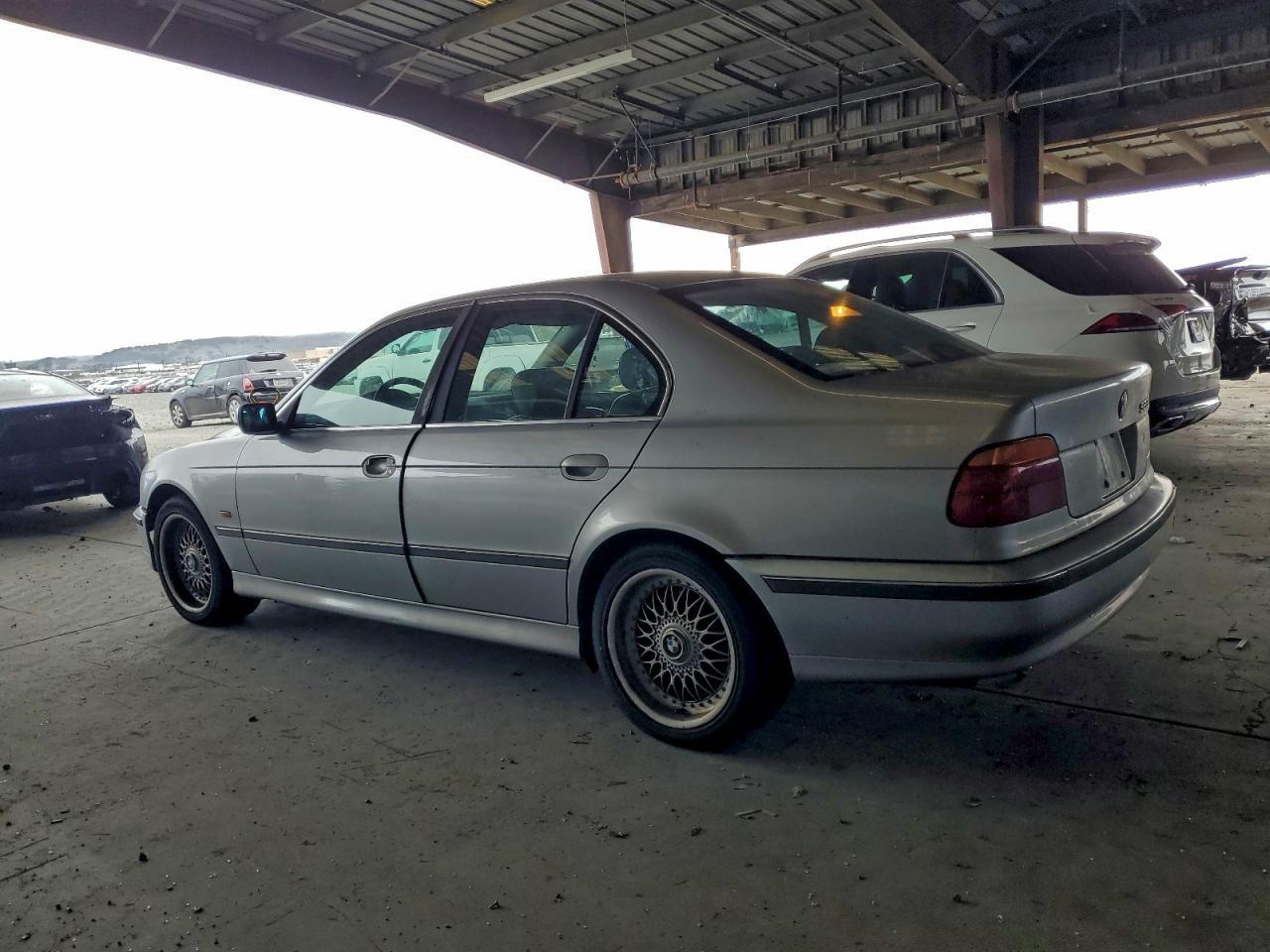 1998 BMW 5 Series - Image 2