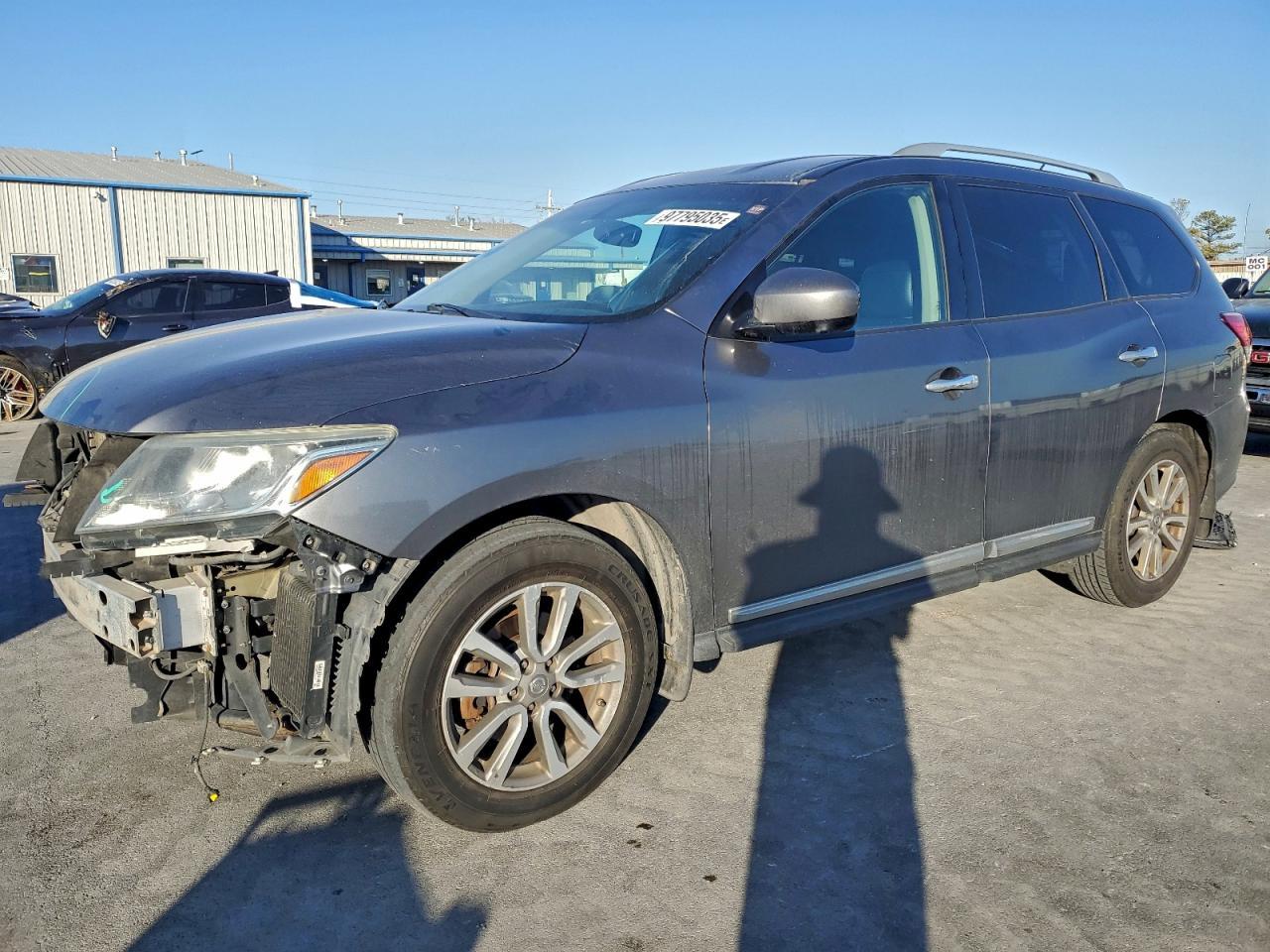 2016 Nissan Pathfinder S