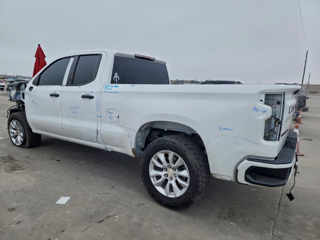 2019 Chevrolet Silverado C1500 Custom - Фото 2
