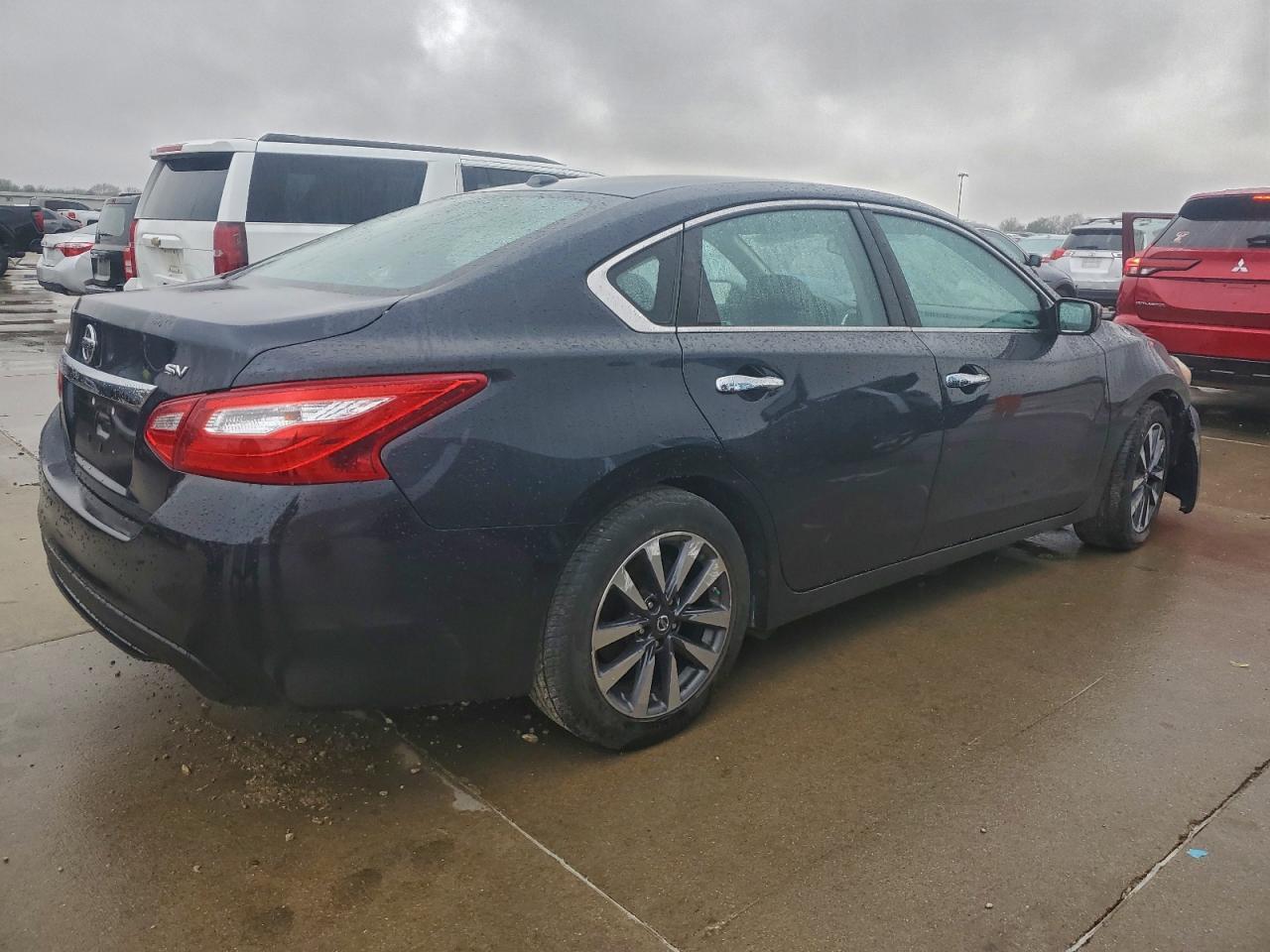 2017 Nissan Altima 2.5 - Фото 3