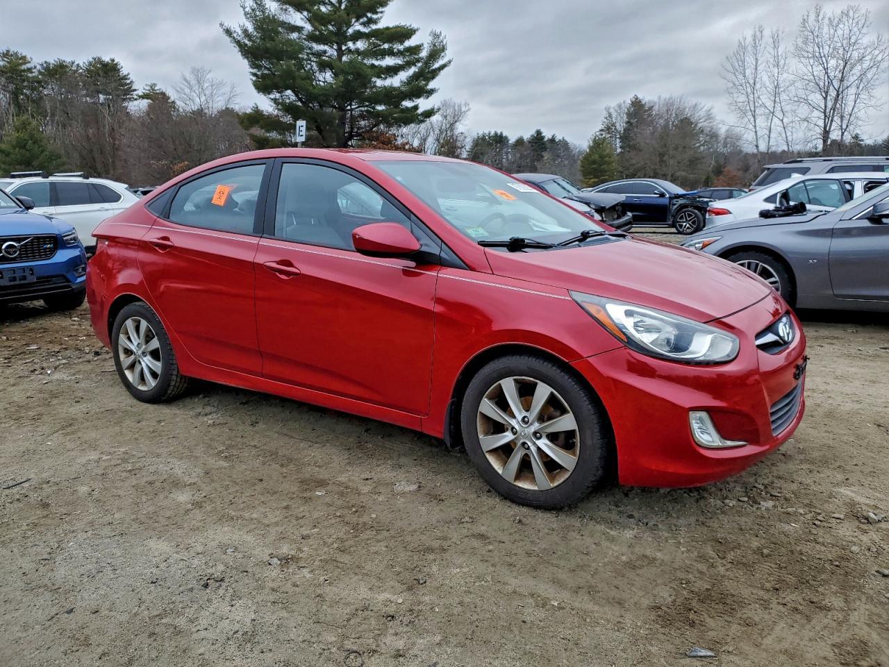 2012 Hyundai Accent Gls - Image 4