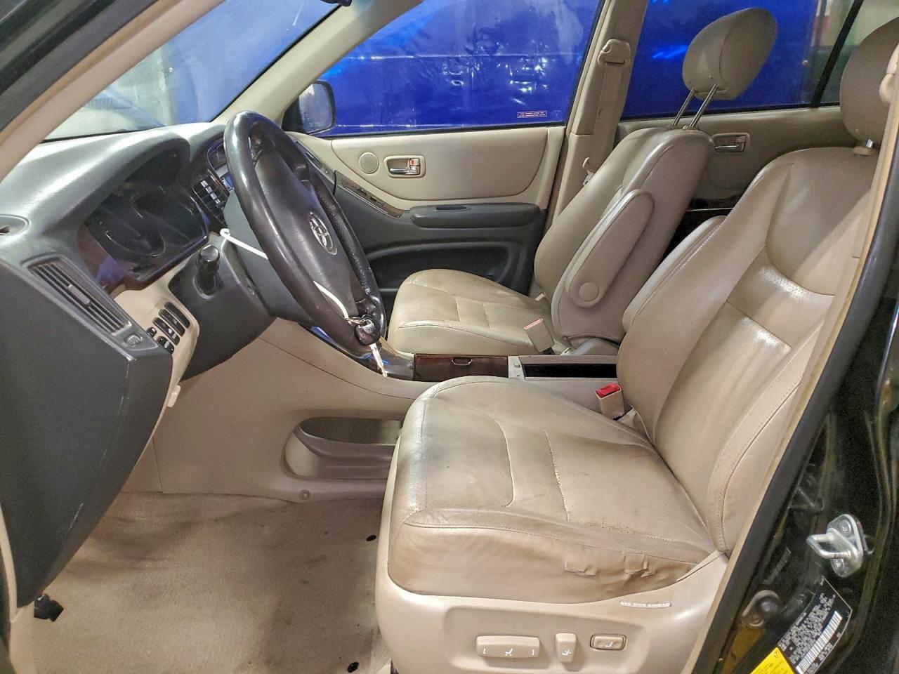 2003 Toyota Highlander Limited - Image 7