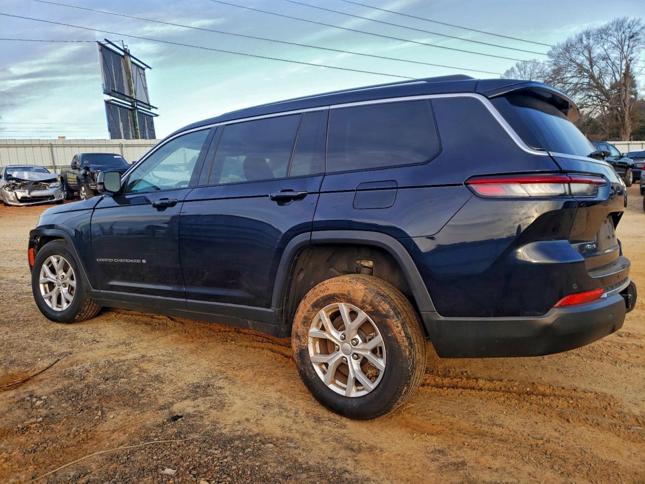 2023 Jeep Grand Cherokee L Limited - Image 2
