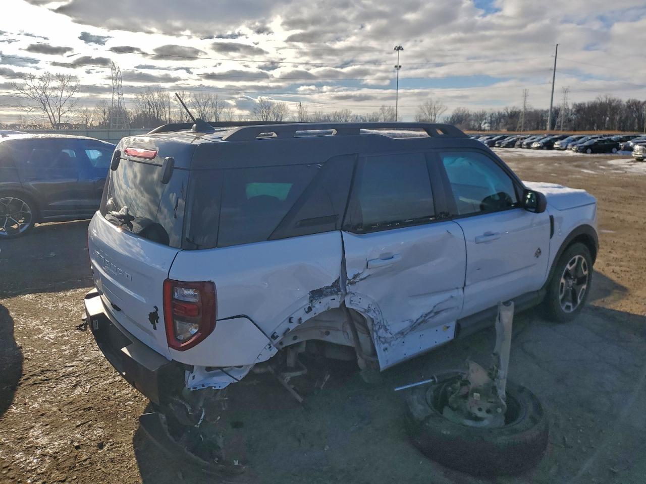 2023 Ford Bronco Sport Outer Banks - Фото 3