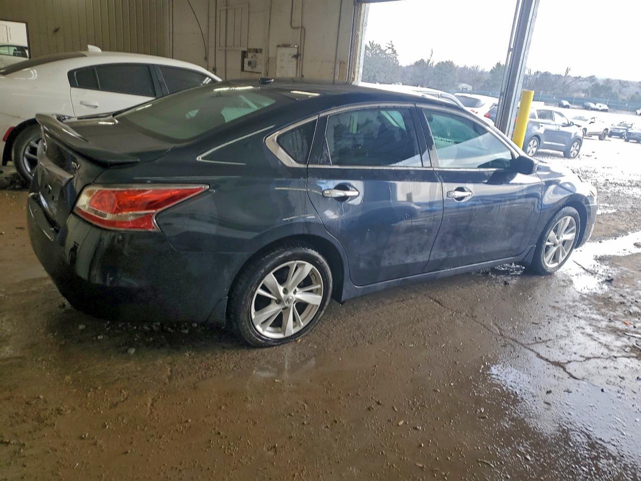 2015 Nissan Altima 2.5 Sv - Фото 3