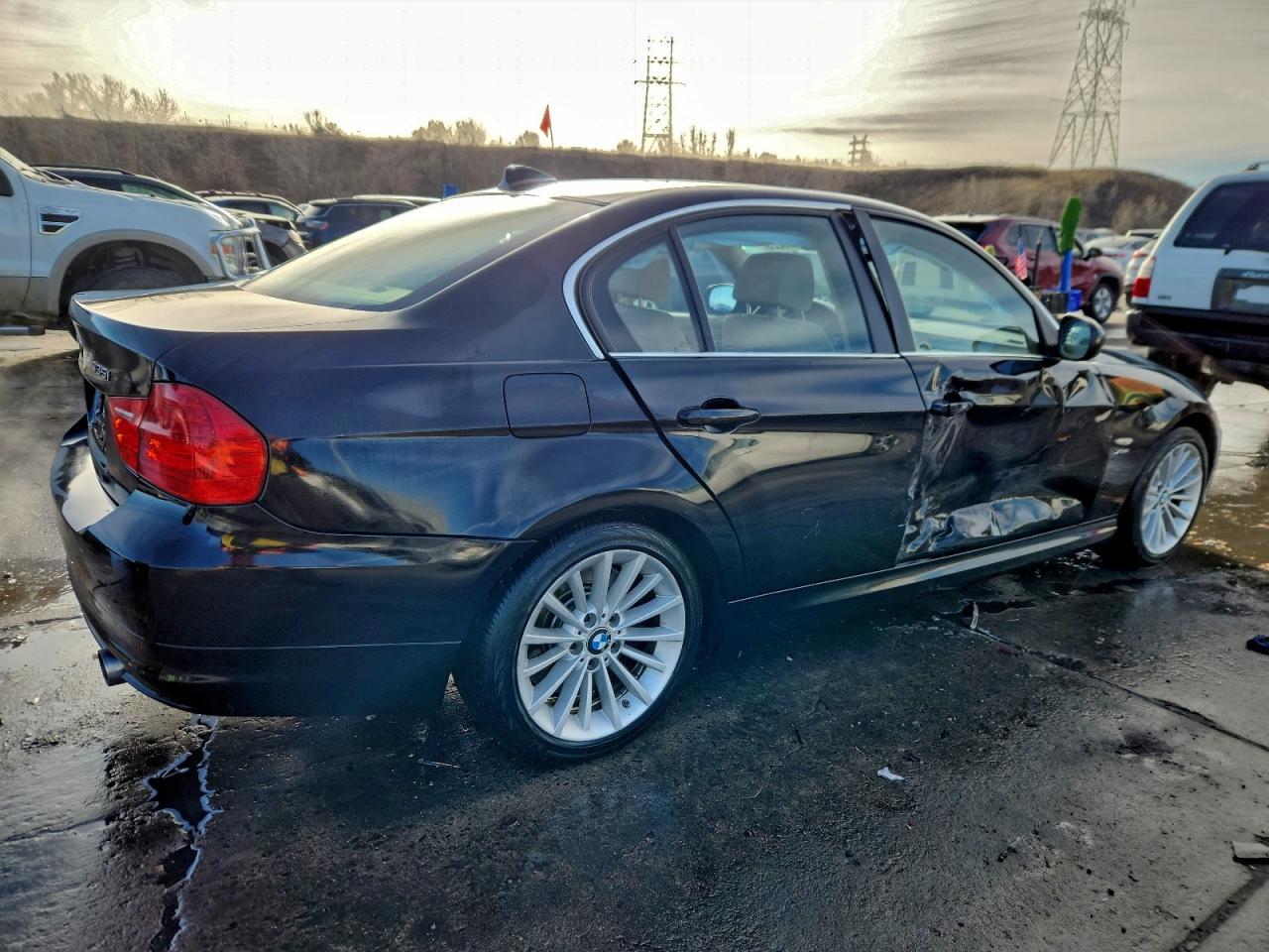 2011 BMW 335 Xi - Фото 3