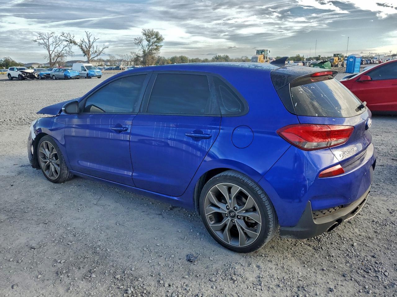 2020 Hyundai Elantra Gt N Line - Image 2