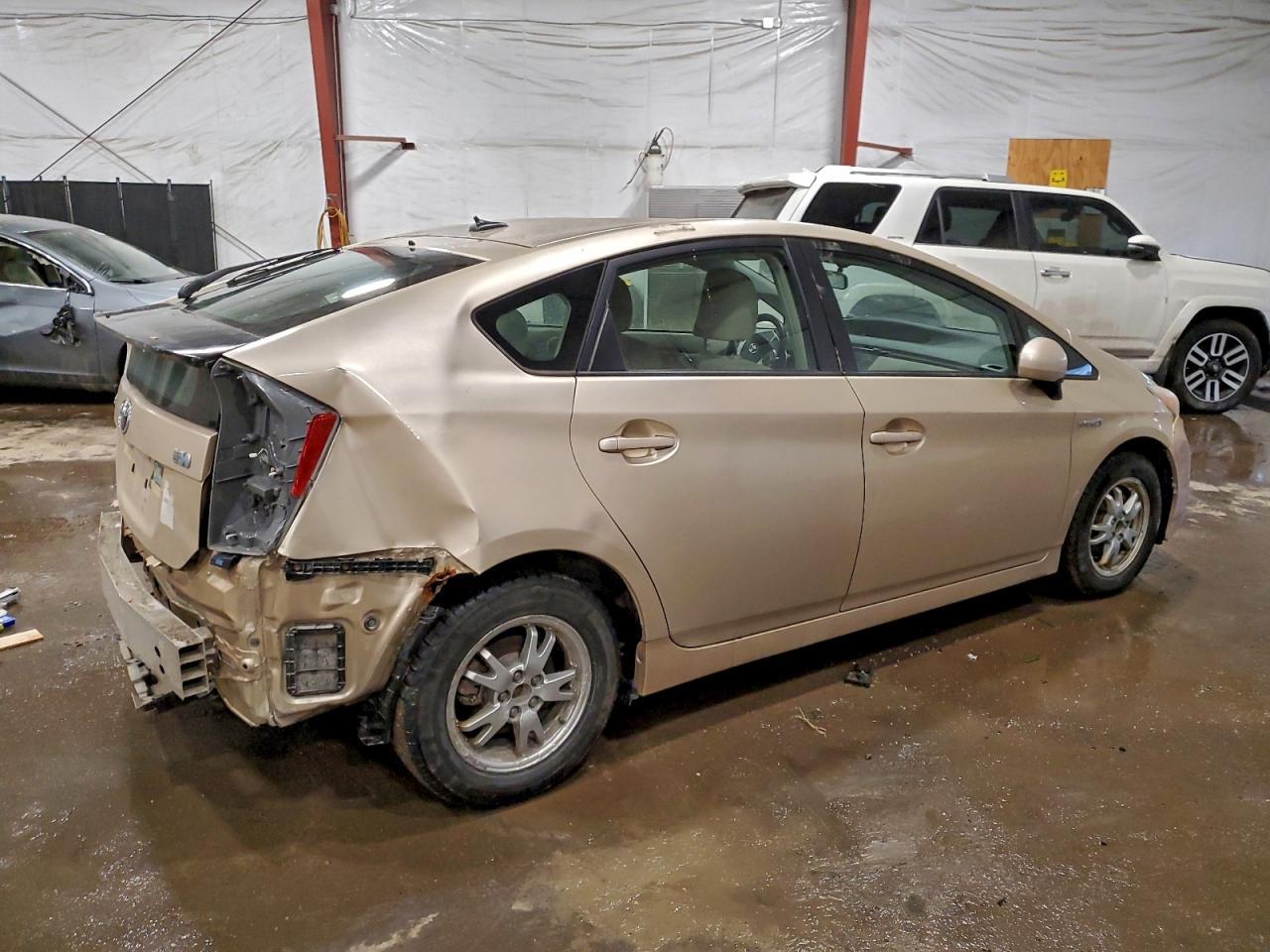2010 Toyota Prius - Фото 3