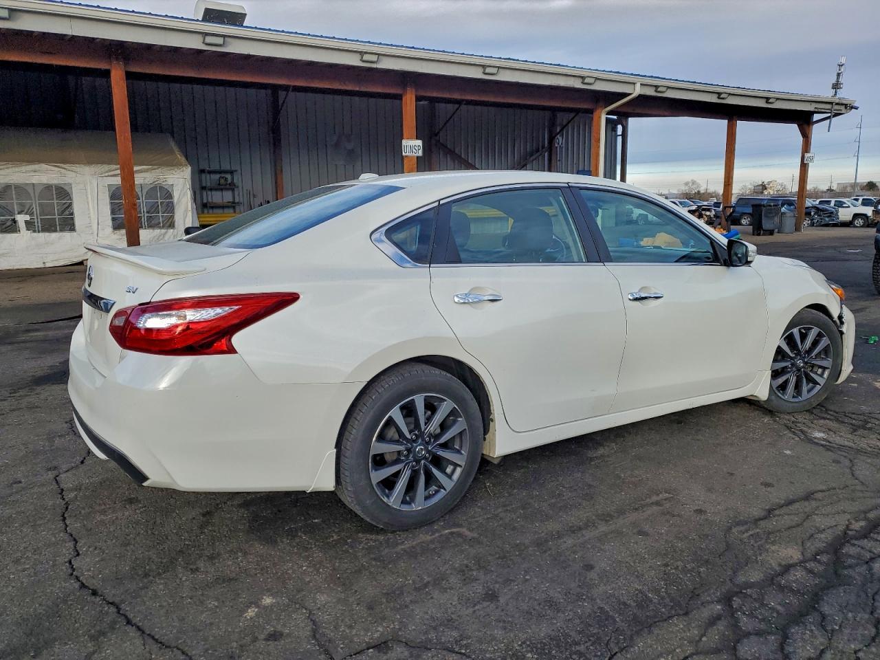 2017 Niss Altima 2.5 - Фото 3