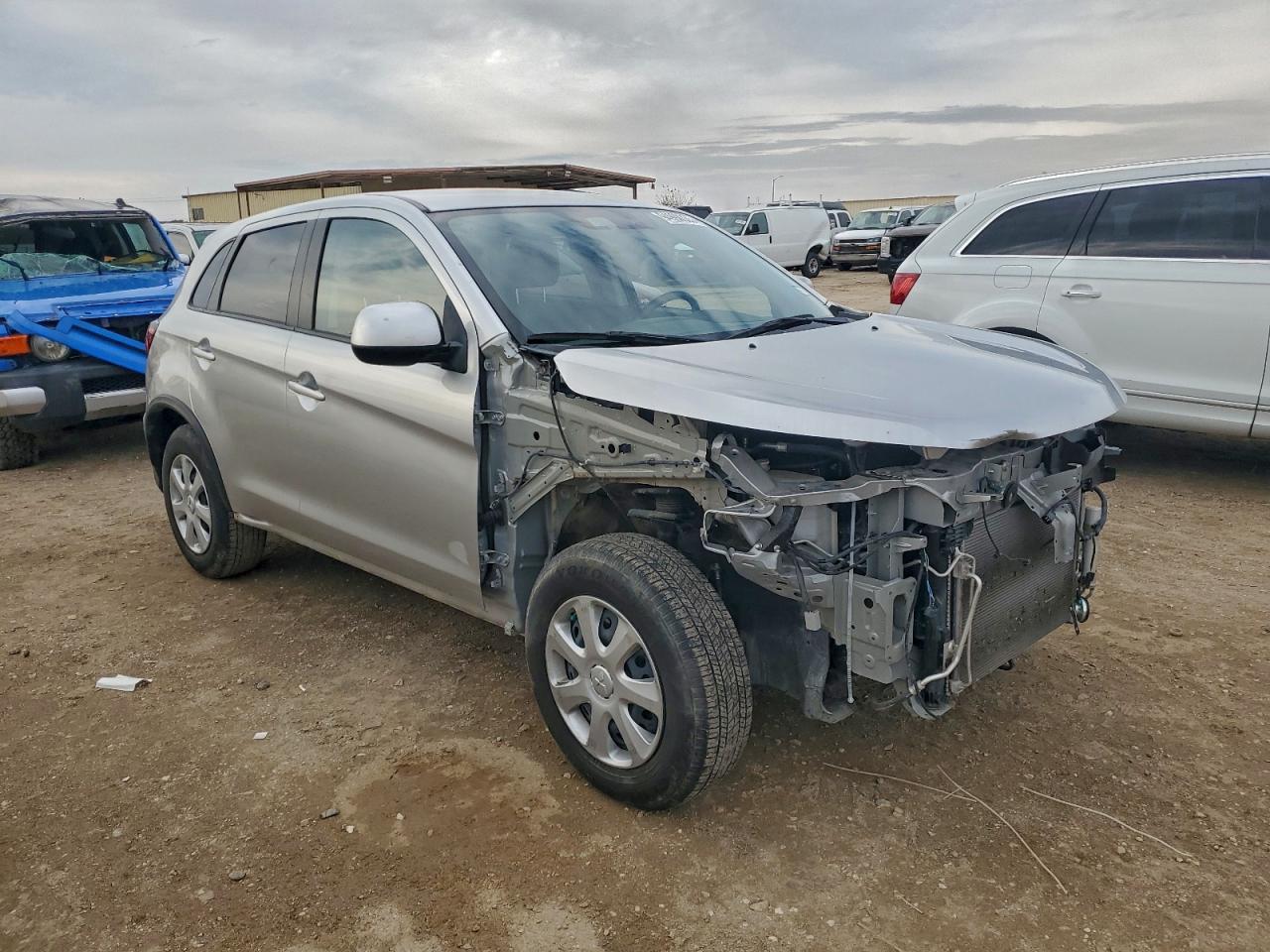 2023 Mitsubishi Outlander Sport S/Se - Фото 4