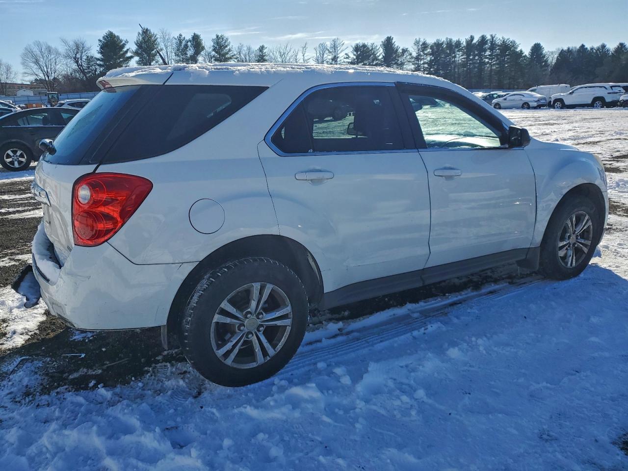 2013 Chevrolet Equinox Ls - Image 3