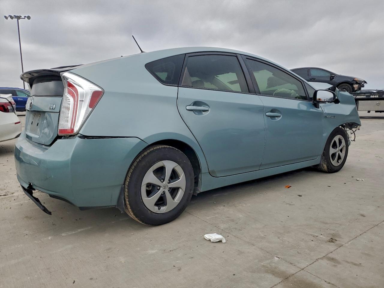 2015 Toyota Prius - Image 3
