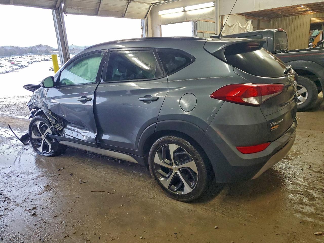 2017 Hyundai Tucson Limited - Image 2