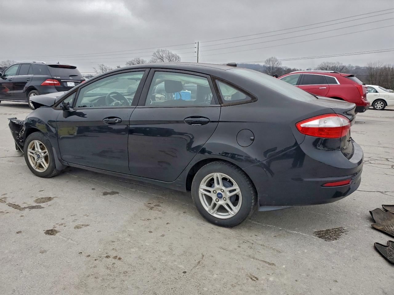 2019 Ford Fiesta Se - Фото 2