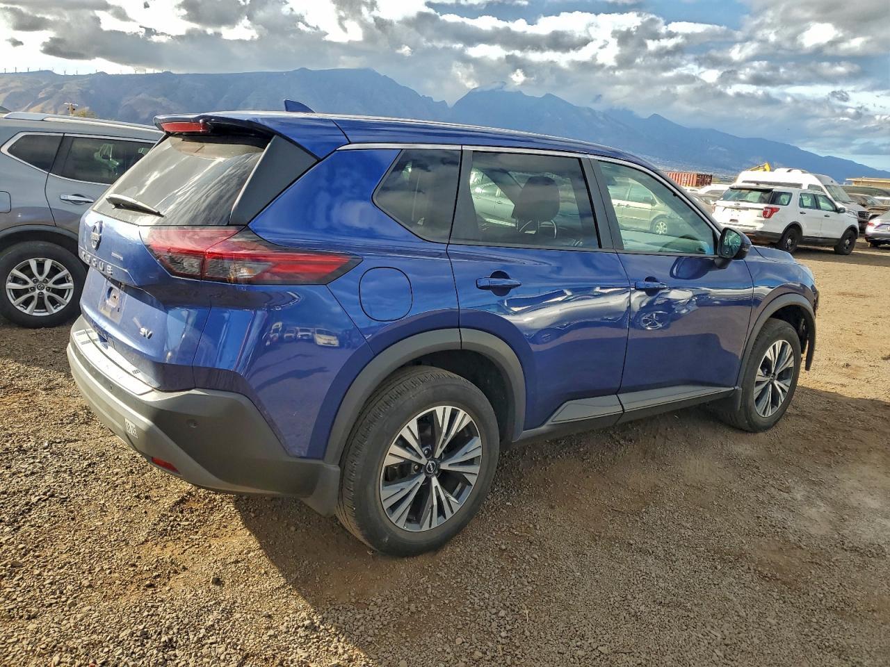 2022 Nissan Rogue Sv - Фото 3