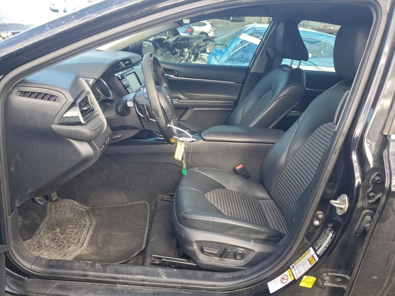 2019 Toyota Camry L - Фото 7