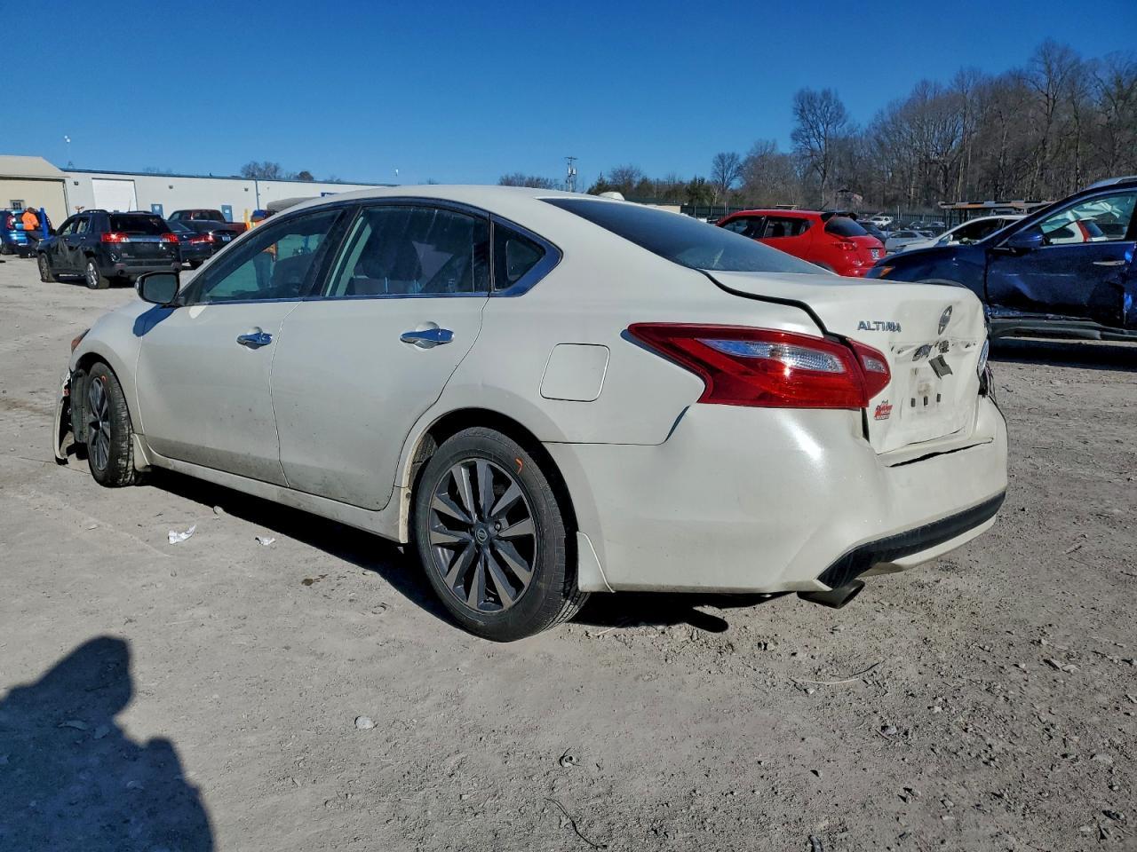 2017 Nissan Altima 2.5 - Image 2
