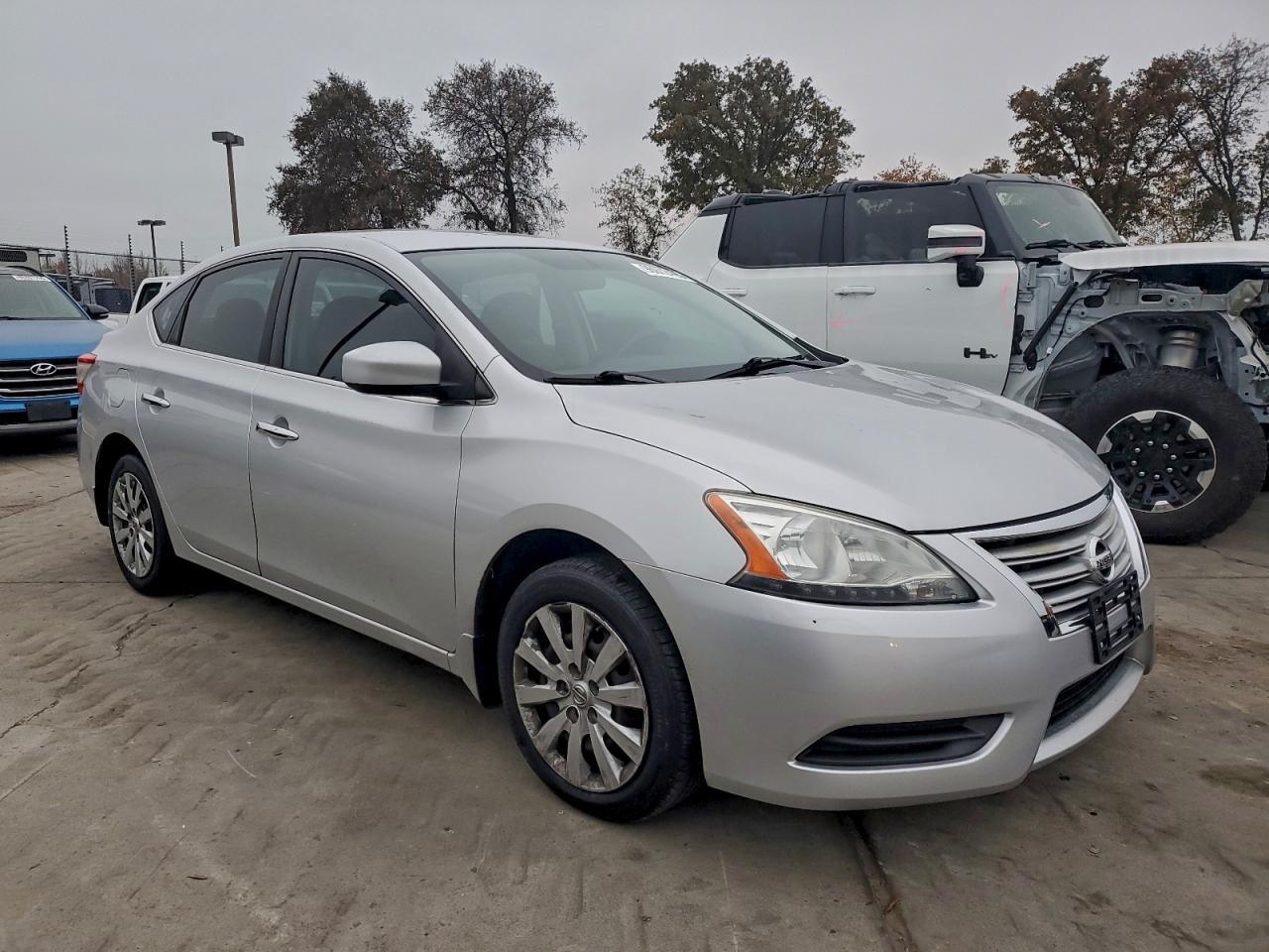 2013 Nissan Sentra S - Image 4