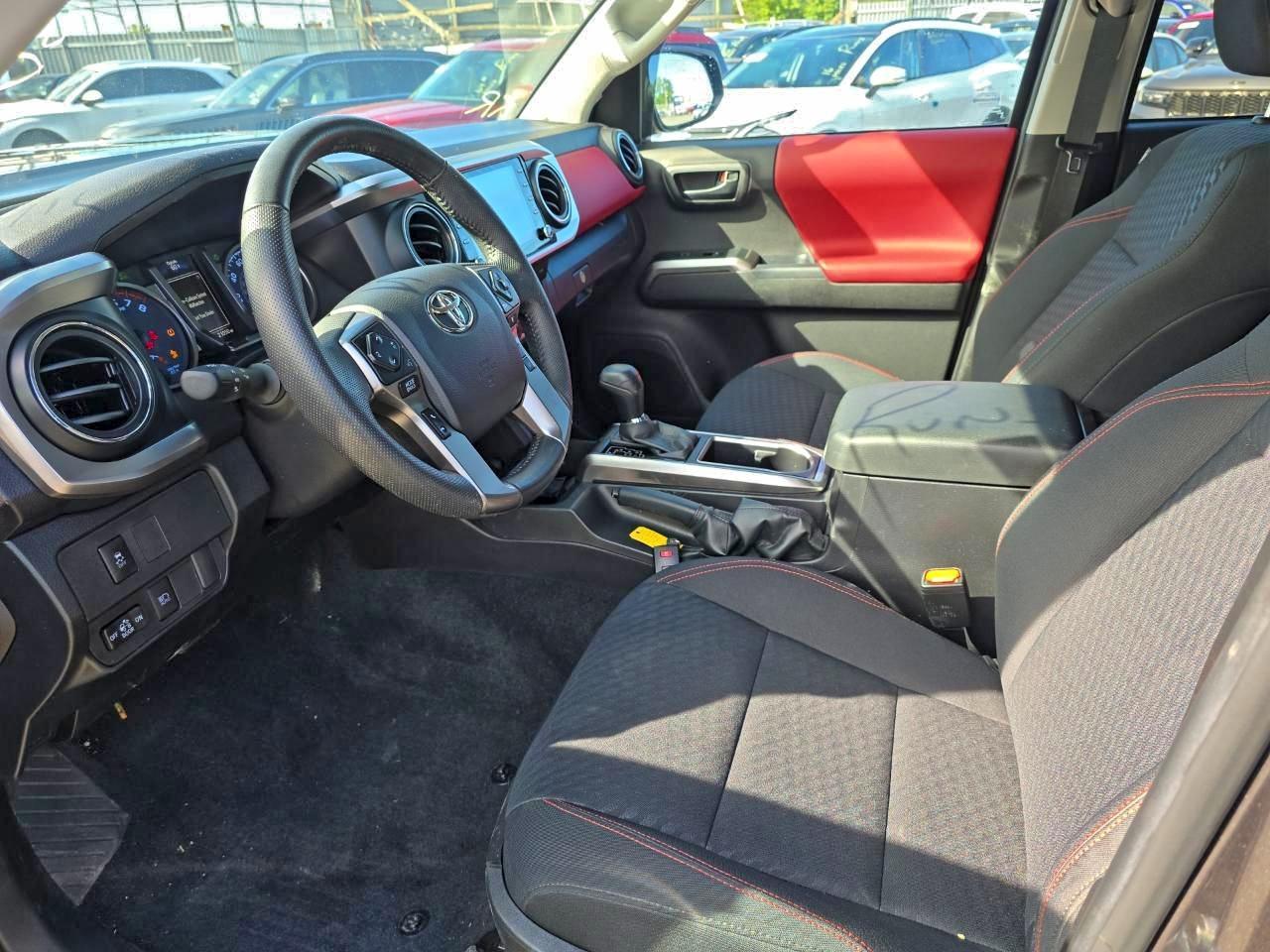 2023 Toyota Tacoma Double Cab - Image 7