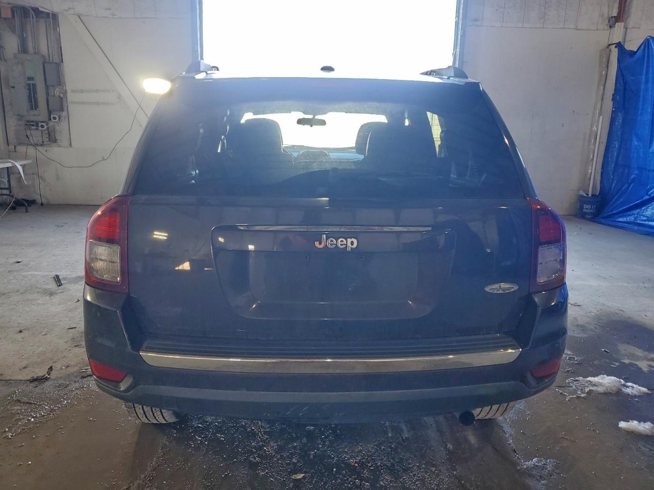 2014 Jeep Compass Latitude - Image 6