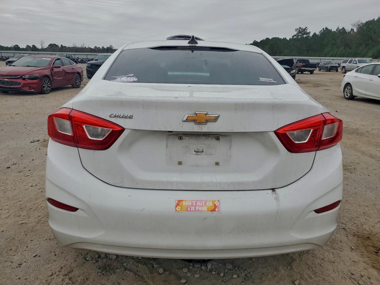 2017 Chevrolet Cruze Ls - Image 6