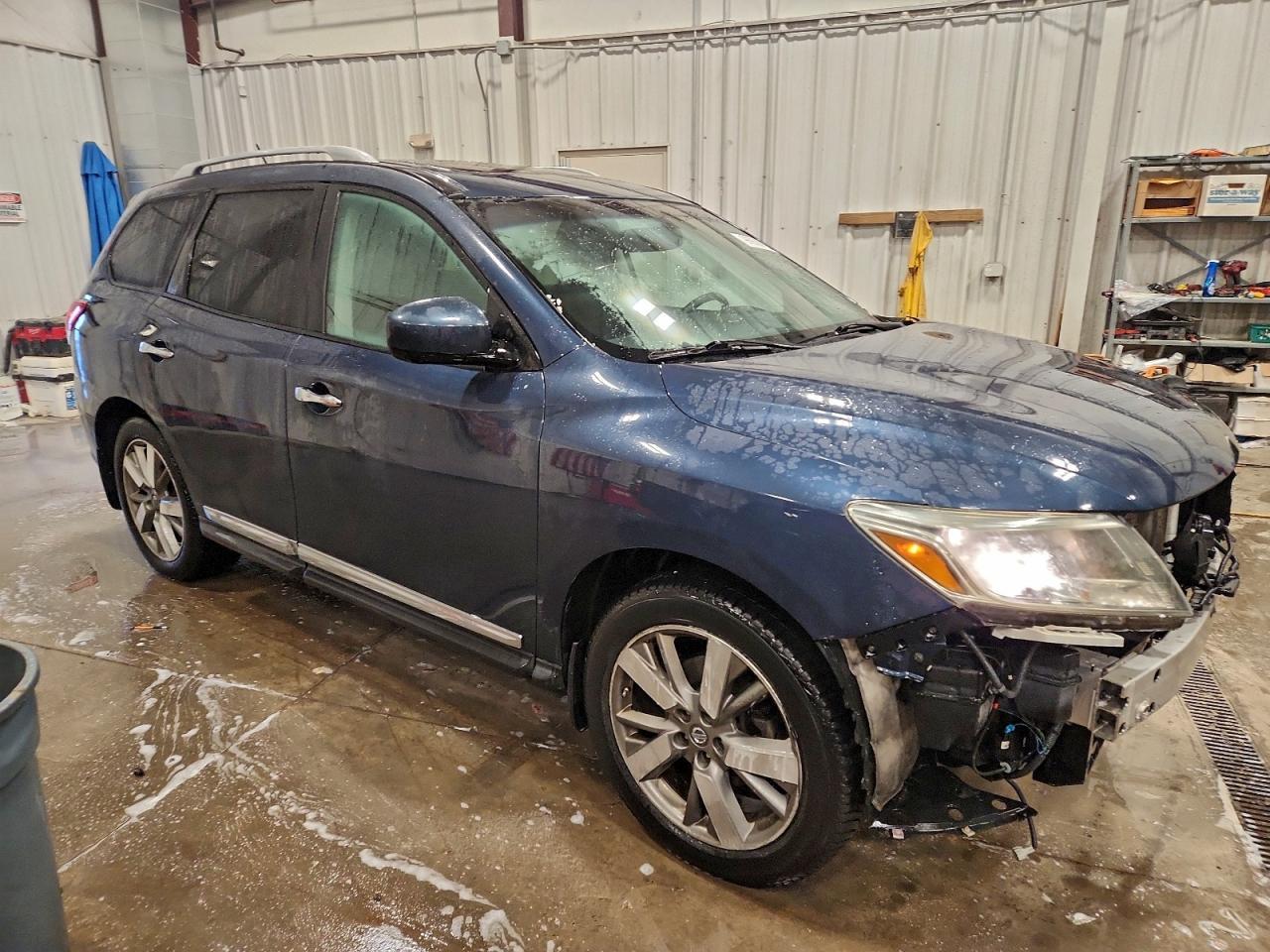 2014 Nissan Pathfinder S - Фото 4