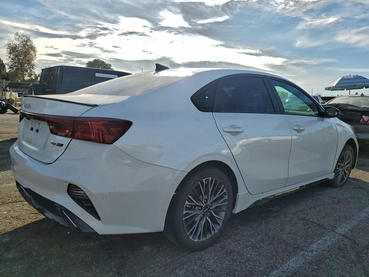 2022 Kia Forte Gt Line - Image 3