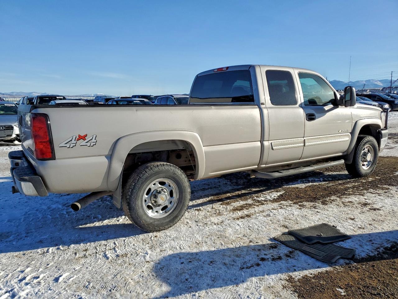 2005 Chevrolet Silverado K2500 Heavy Duty - Image 3