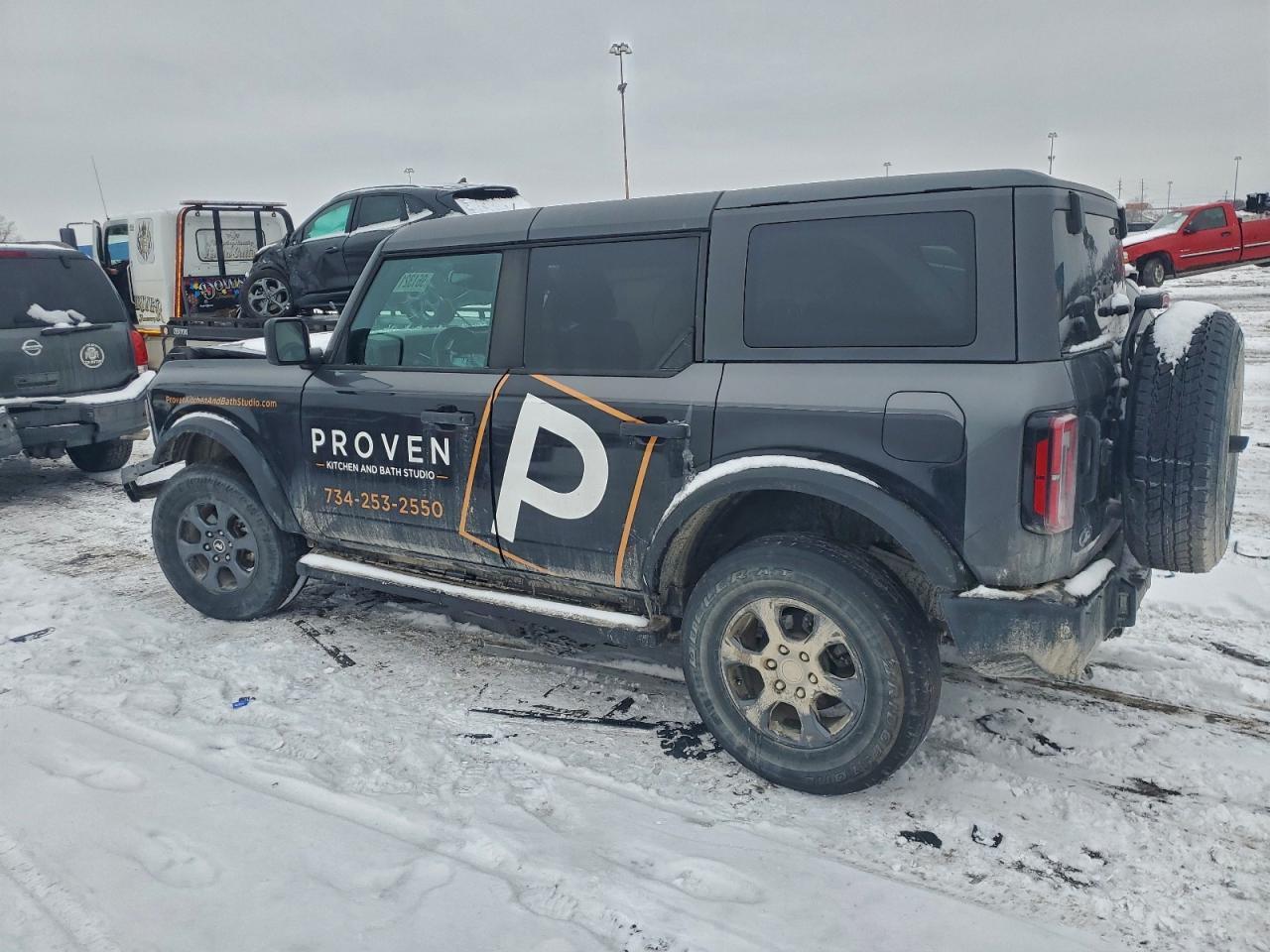 2021 Ford Bronco Base - Фото 2