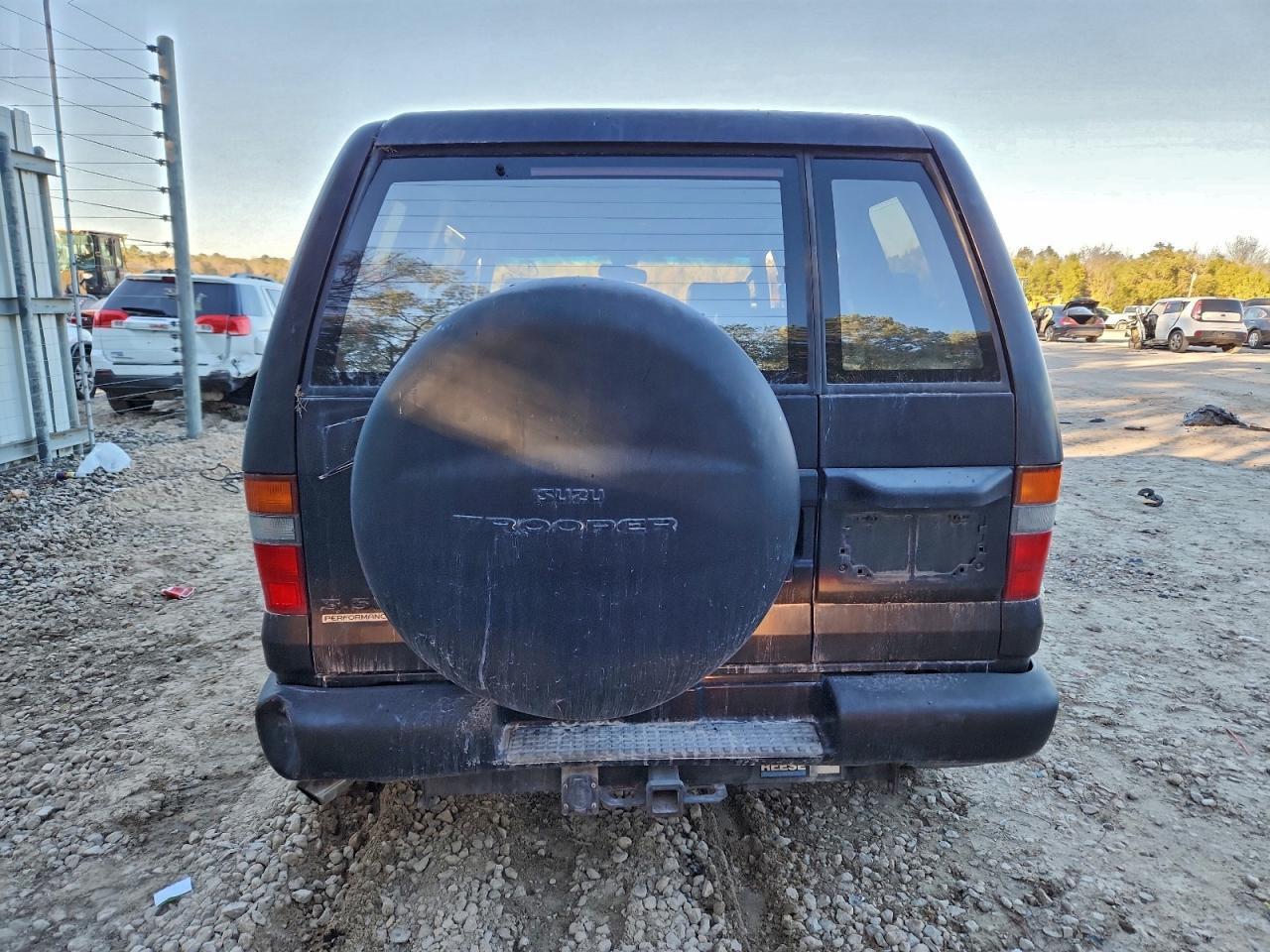 1999 Isuzu Trooper S - Фото 6